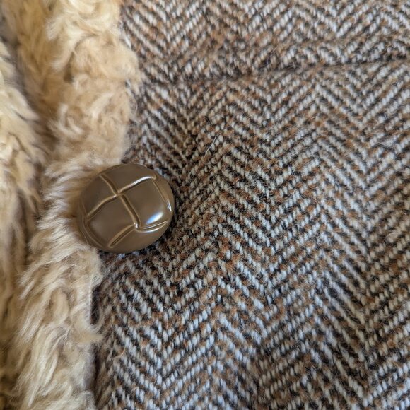 Vintage UTX Outdoors Faux Fur Coat - Picture 6 of 6